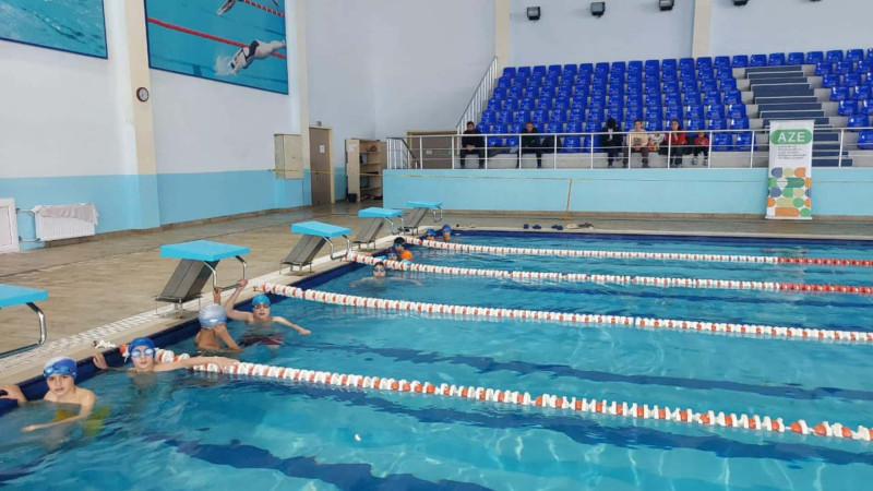 Qusarda uşaqlar üzgüçülüyə həvəsləndirilir