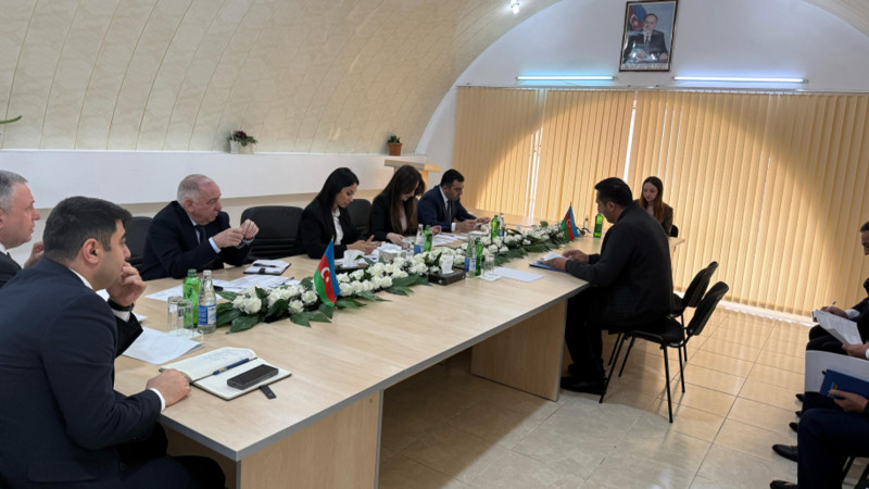 Siyəzən və Xızı sakinlərinin əmlakla bağlı müraciətlərinə baxıldı