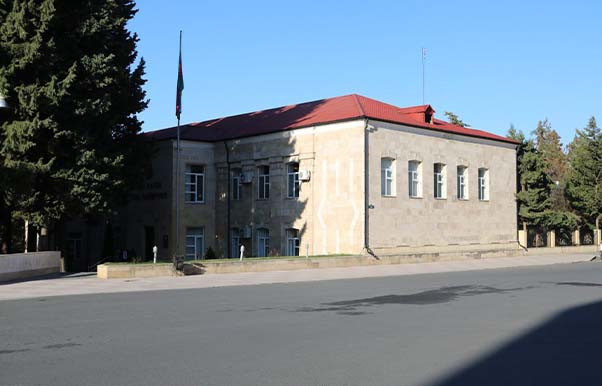 İcra başçısı və digər vəzifəli şəxslərin İTTİHAMI
