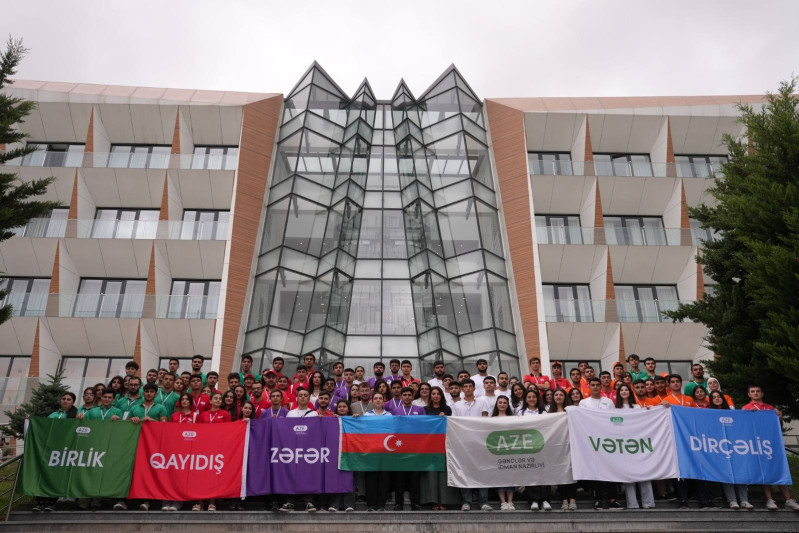 “Region Gənclərinin III Liderlik Məktəbi” başa çatıb