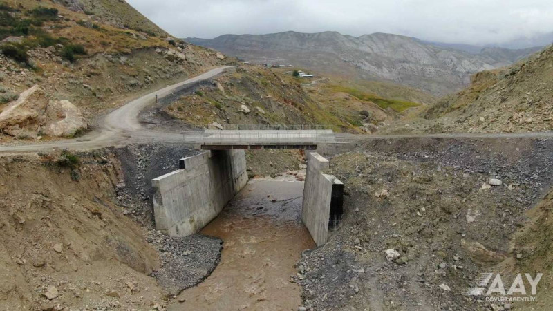 Quba-Xınalıq yolundakı körpünün inşası yekunlaşmaq üzrədir