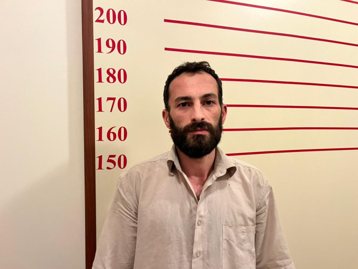 Qubada evlərdən 60 min manatlıq oğurluq edən tutuldu