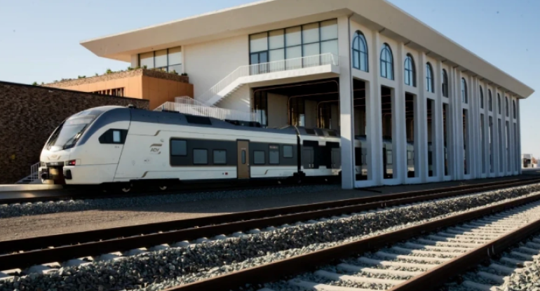 Dəmir yolları bayram günlərində gücləndirilmiş rejimdə işləyəcək