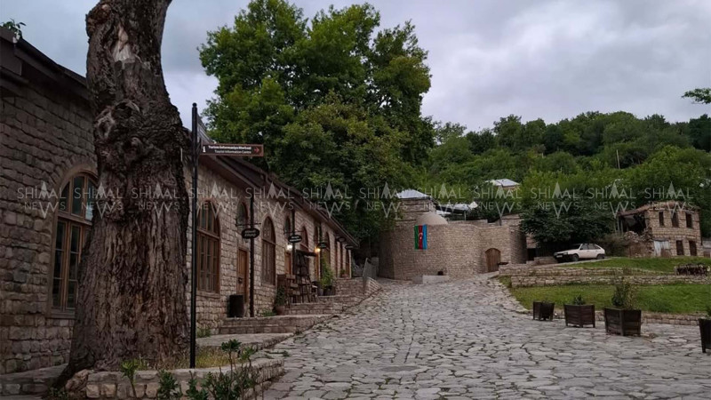 Dəmirçi Bazar küçəsi yenidən canlandı – daşlar dəyişdi, ruh qaldı