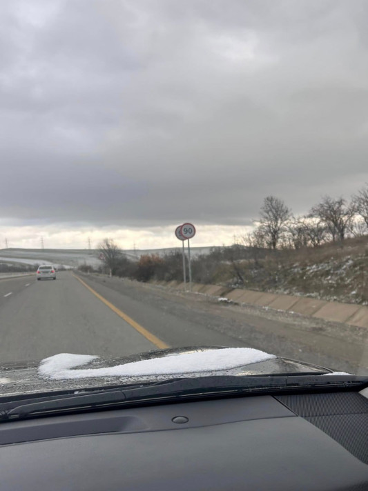 Bakı-Şamaxı yolunda eyni nişanlar niyə iki dəfə basdırılıb? - RƏSMİ CAVAB