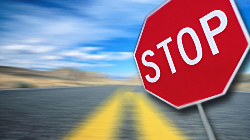 Azekonun rəhbəriliyi ölkədən çıxa bilmədi