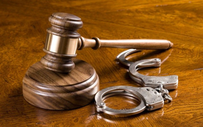 Sələmçi qadını və ərini öldürən şəxs qərardan narazıdır