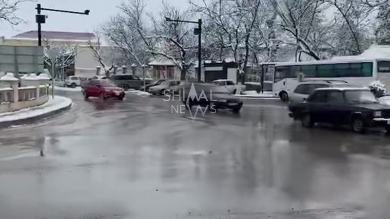 Qubanın girişi sürücülər üçün sınağa çevrilib - VİDEO