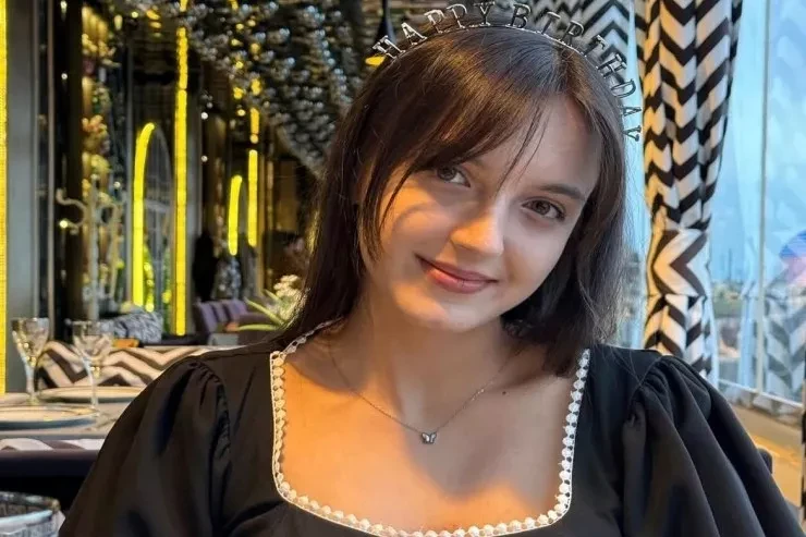 Qəzada ölən 20 yaşlı Səmanın FOTOSU