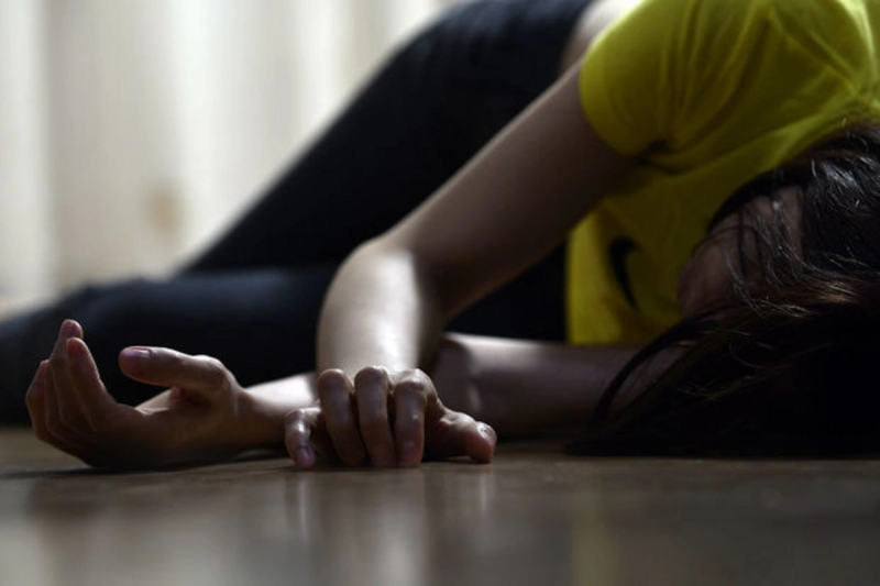 Qubada gənc qız canına qəsd etdi - ÖZƏL