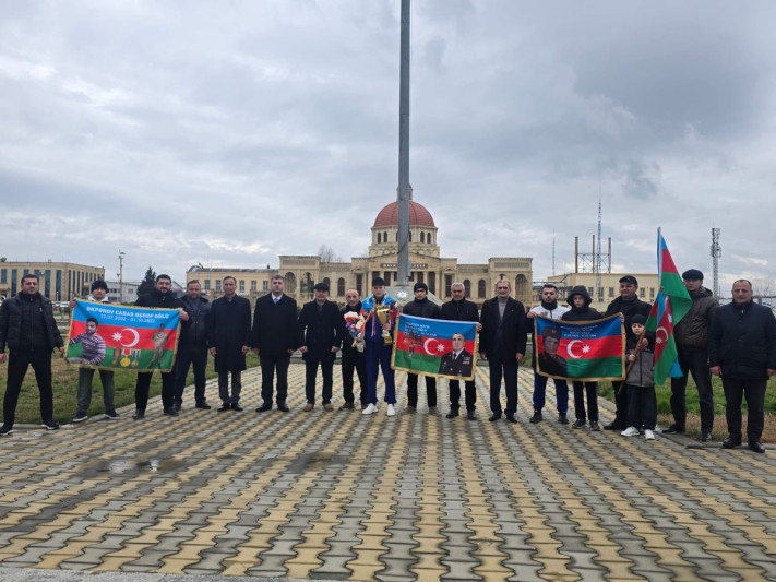 Qələbəsini şəhid dostuna həsr etdi: Xaçmazlı Nicat zirvədə