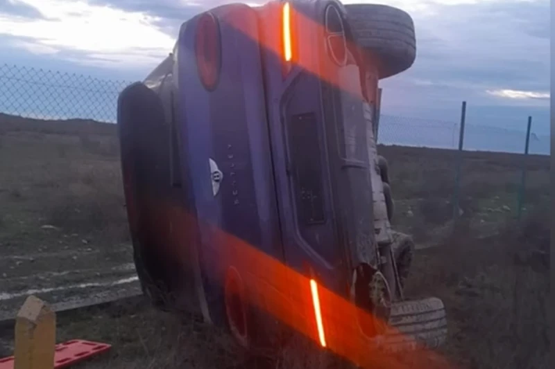 Bakı-Quba yolunda Bentley aşdı