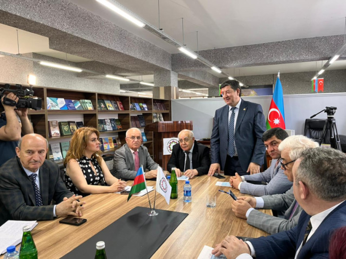 Qubada Dədə Ələsgər irsi müzakirə olundu