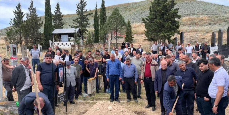 İranda qəza zamanı ölən diplomat İsmayıllıda dəfn olundu