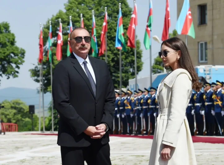 Milli Məclis Prezident və Birinci xanımı təbrik edib