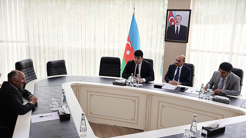 İlham Mirzəliyev Qusarda vətəndaşları qəbul edib