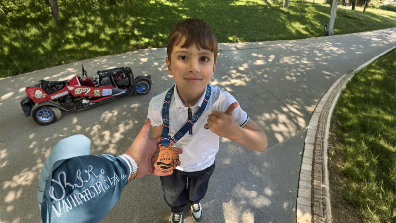 Qusardan olan 8 yaşlı məktəbli beynəlxalq olimpiadada medal qazandı