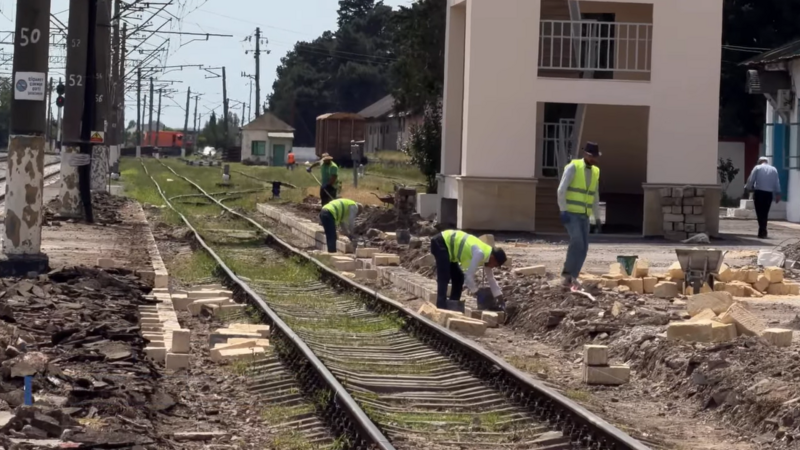 Xaçmaz Dəmiryol Vağzalında əsaslı təmir işləri aparılır