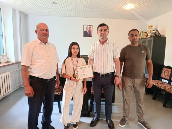 Şəkidə Avropa çempionatının mükafatçısı ilə görüş olub