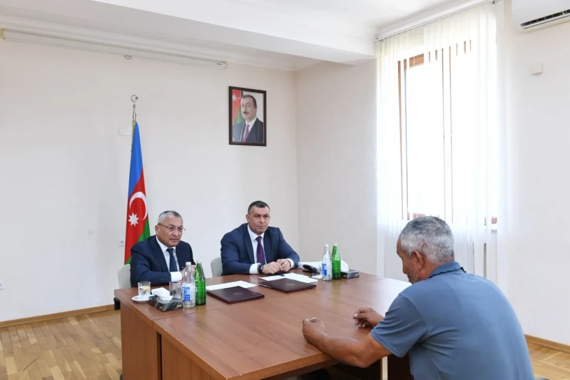 Rövşən Rzayev Oğuzda vətəndaşları qəbul etdi