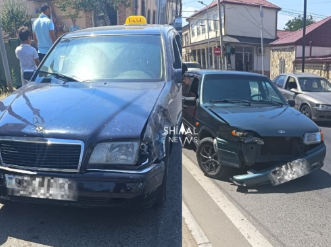 Qubada iki avtomobil toqquşdu