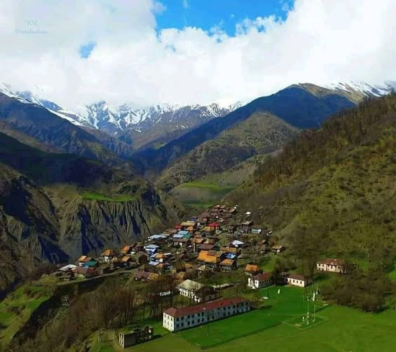 Qaxın dağlar qoynunda gizlənən qədim kəndi – Sarıbaş