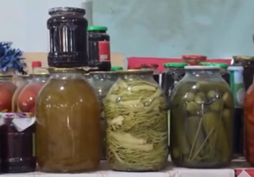 Turşular bazarlarda neçəyə satılır?