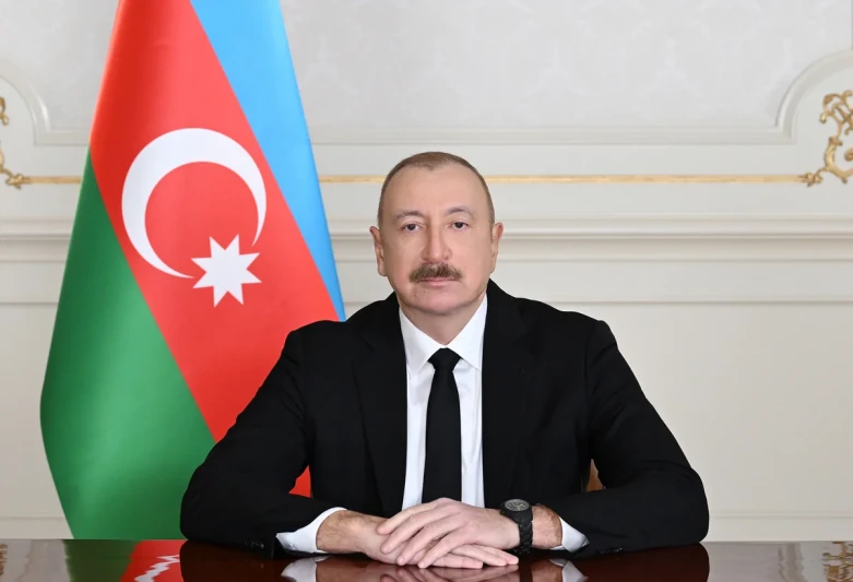Prezident Dövlət Suverenliyi Günü ilə bağlı paylaşım edib