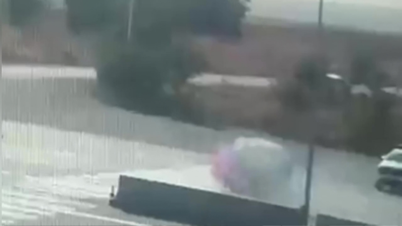 Ata və oğul yanan avtomobildən xilas edilib
