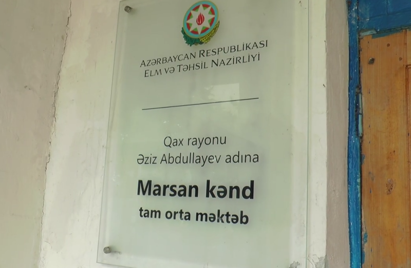 Bir müəllim, iki sinif: Qaxda 1-ci və 3-cü siniflər birləşdirildi