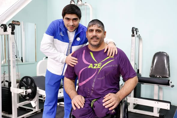 Prezident balakənli paratleti Tərəqqi medalı ilə təltif etdi