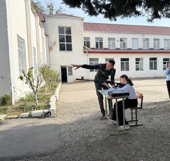 Qubada məktəblilər arasında atıcılıq yarışı keçirilib