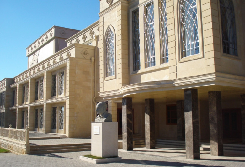 Şəki Dövlət Dram Teatrı tamaşa hazırlayır
