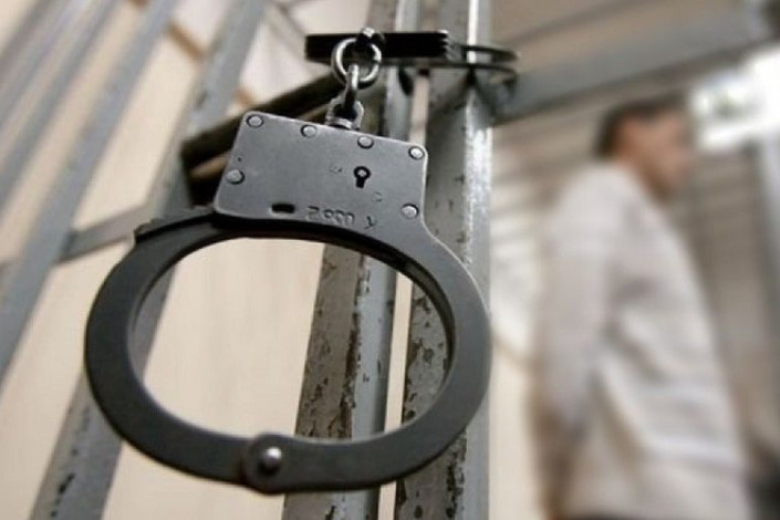 Sabiq məktəb direktoru rüşvətin adını "borc" qoydu