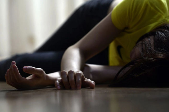 Qubada gənc qız canına qəsd etdi - ÖZƏL