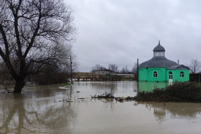 Güclü yağış Şimalda əkin sahələrinə ziyan vurub
