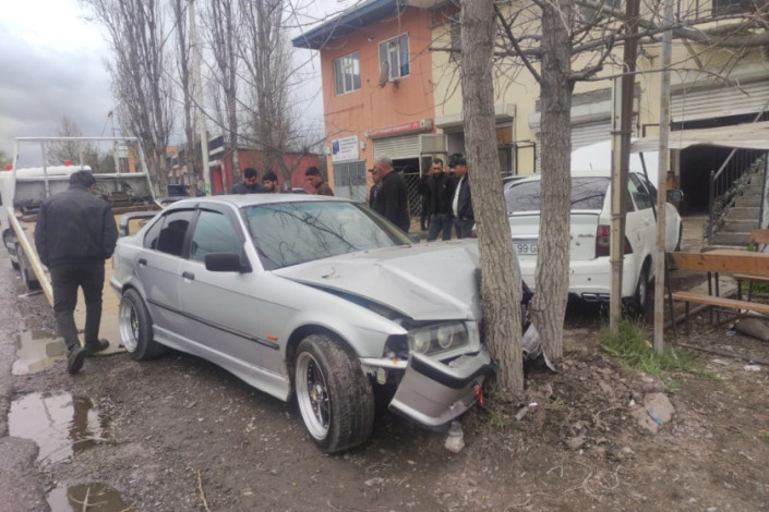 Xaçmaz-Quba yolunda üç avtomobil toqquşub