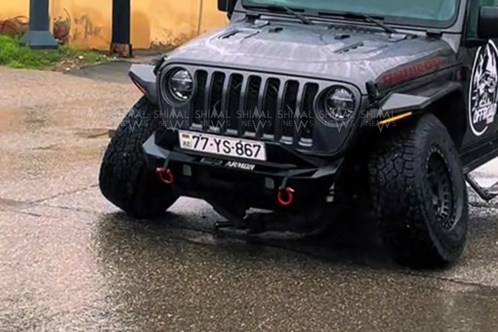 Qusarda "Jeep" şpaqat açdı - VİDEO