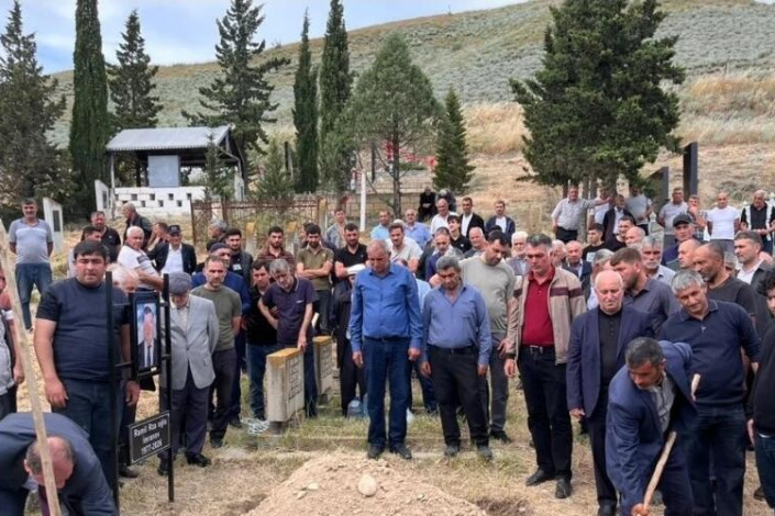 İranda qəza zamanı ölən diplomat İsmayıllıda dəfn olundu