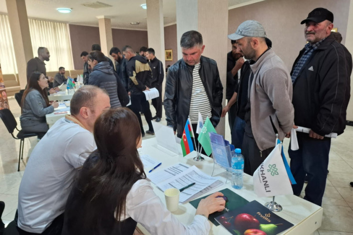 Qusarda əmək yarmarkası: 59 boş iş yeri, 1500 manatadək maaş