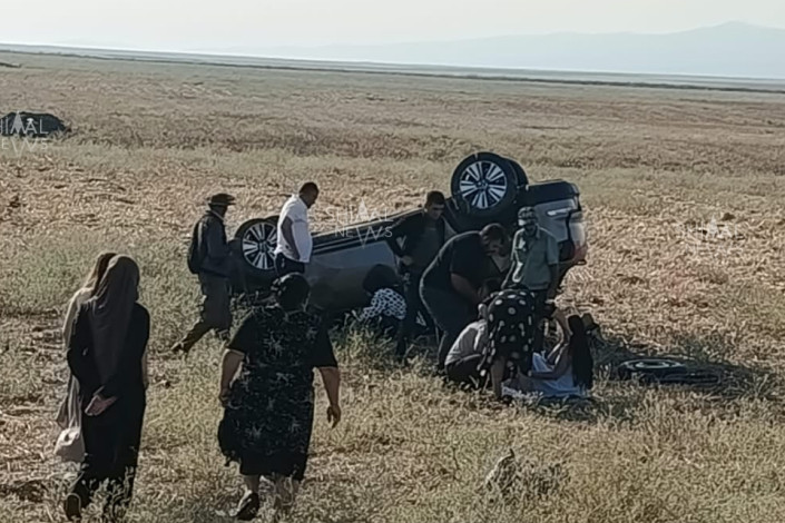 Şəkidə xanım sürücü avtomobili aşırdı – Xəsarət alan var