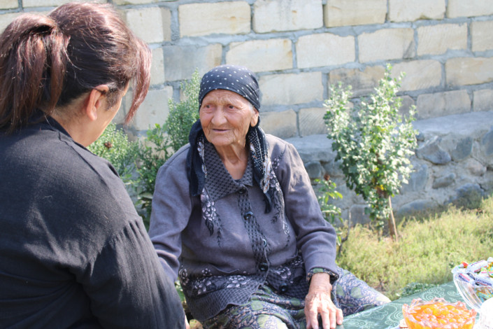 122 yaşlı zaqatalalı Rubeydə nənə: "Gəlinim mənim nəfəsimdir"