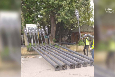 Xudatın mərkəzində işıq dirəkləri quraşdırılır