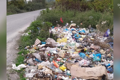 Qubada məişət tullantıları "yola çıxıb"