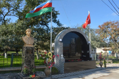 Xaçmaz: 35 yaşlı şəhidin abidə-bulaq kompleksi istifadəyə verilib