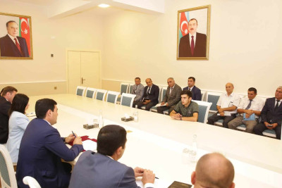 Xaçmazın icra başçısı sakinləri fərdi qaydada dinləyib