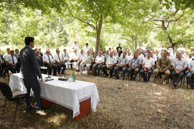 Xaçmaz rayonunun icra başçısı sakinlərlə görüşüb