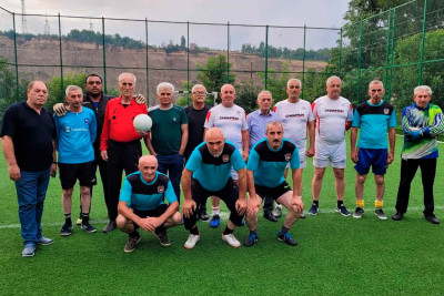 Qubada “köhnə” futbolçular bir araya gəlib