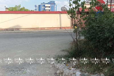 Qubada məcburi hərəkət istiqaməti nişanı görmə dairəsinin kənarındadır
