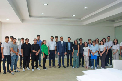 Şimal: Rəqəmsal inkişaf və nəqliyyat naziri Rəşad Nəbiyev gənclərlə görüşüb